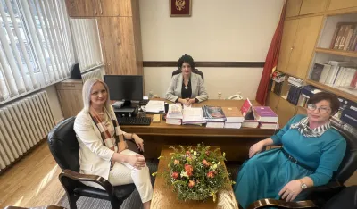 Na kraju godine 102 "crvena omota"