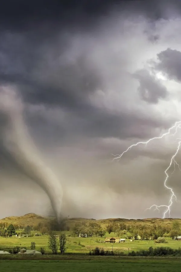 (VIDEO) Tornado i oluje zahvatile dijelove SAD, vi&scaron;e od 30 mrtvih