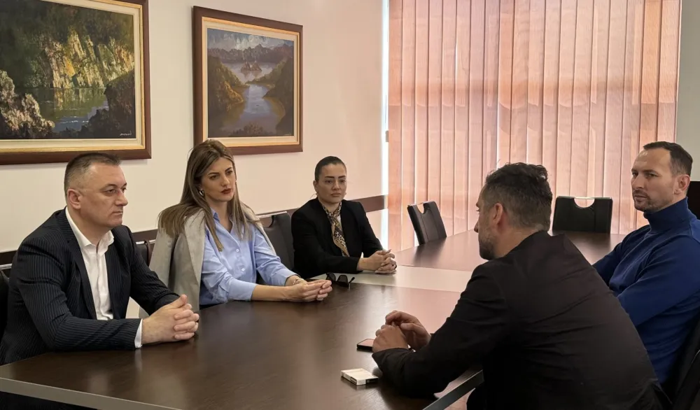 Gutić u posjeti Domu starih u Bijelom Polju: Ministarstvo će osigurati sredstva za sanaciju &scaron;tete