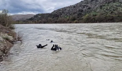 (FOTO) I &scaron;esti dan potrage za majkom i djetetom otežavaju padavine koje sub zamutile rijeku
