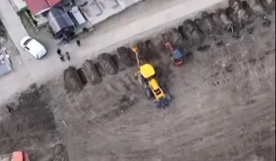 Potresan snimak iz Kočana: Radnici u suzama pripremaju kolektivnu sahranu