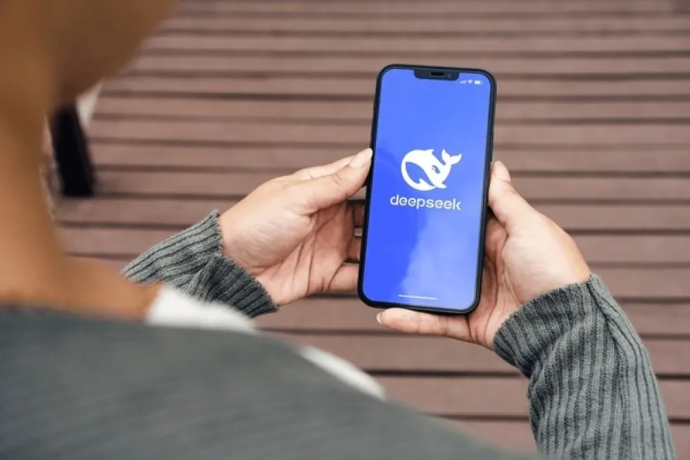 Kineski gigant predstavio novi odgovor na DeepSeek i ChatGPT AI