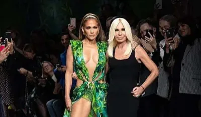 Dženifer Lopez pružila&nbsp;podr&scaron;ku Donateli Versaće