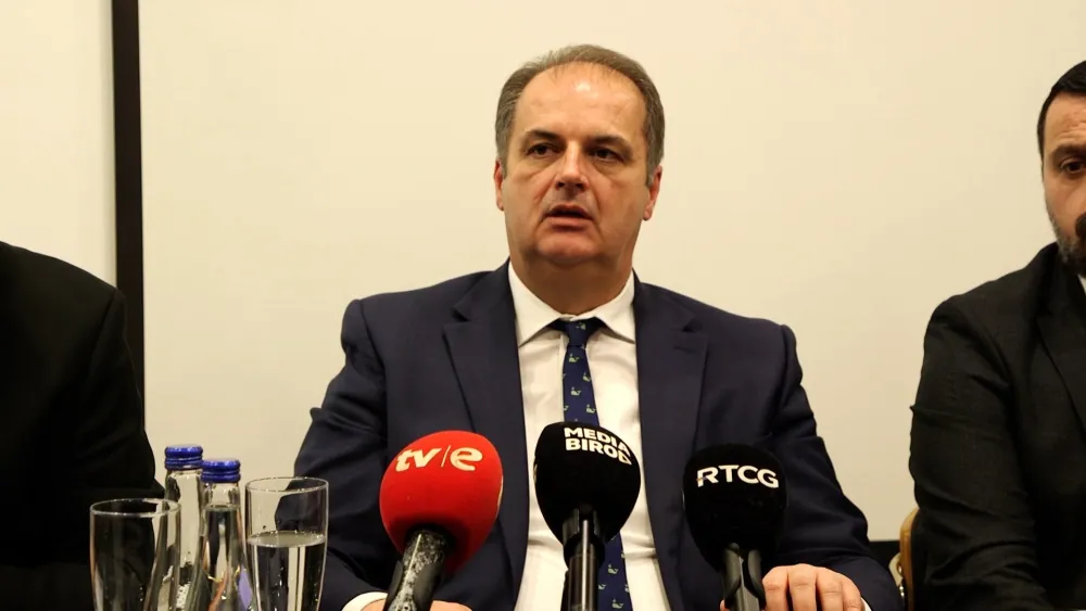 Nimanbegu: Insistiramo da se ingerencija nad plažama vrati lokalnim samoupravama