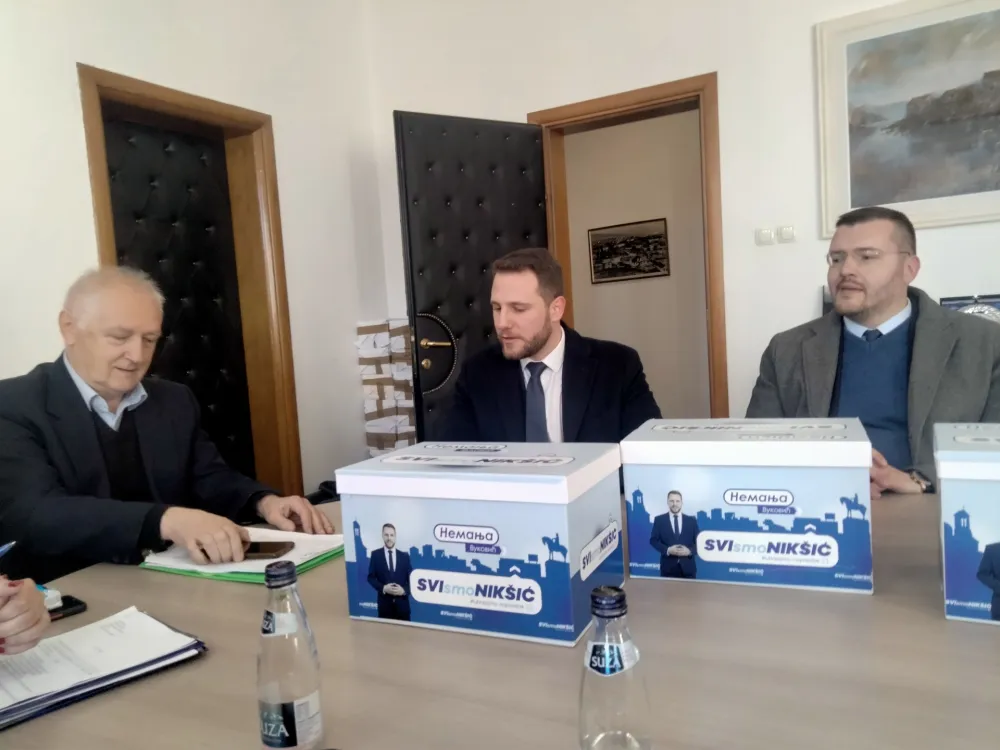 Demokratska Crna Gora i Plenum 083 predali izbornu listu OIK: Prethodni rezultati prednost za Demokrate