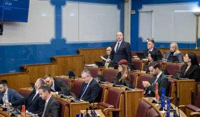 Na državnim jaslama trećina zaposlenih