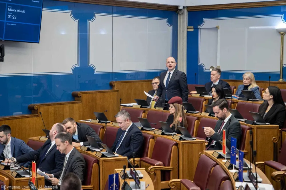 Na državnim jaslama trećina zaposlenih