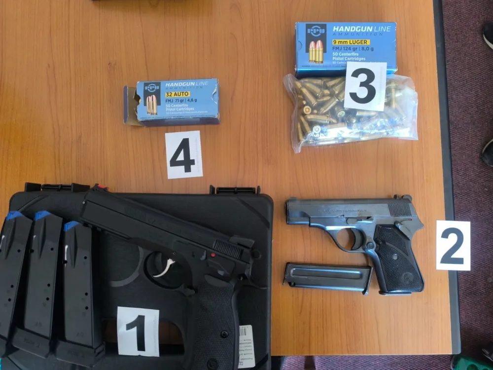 Zaplijenjeno oružje i municija u Beranama