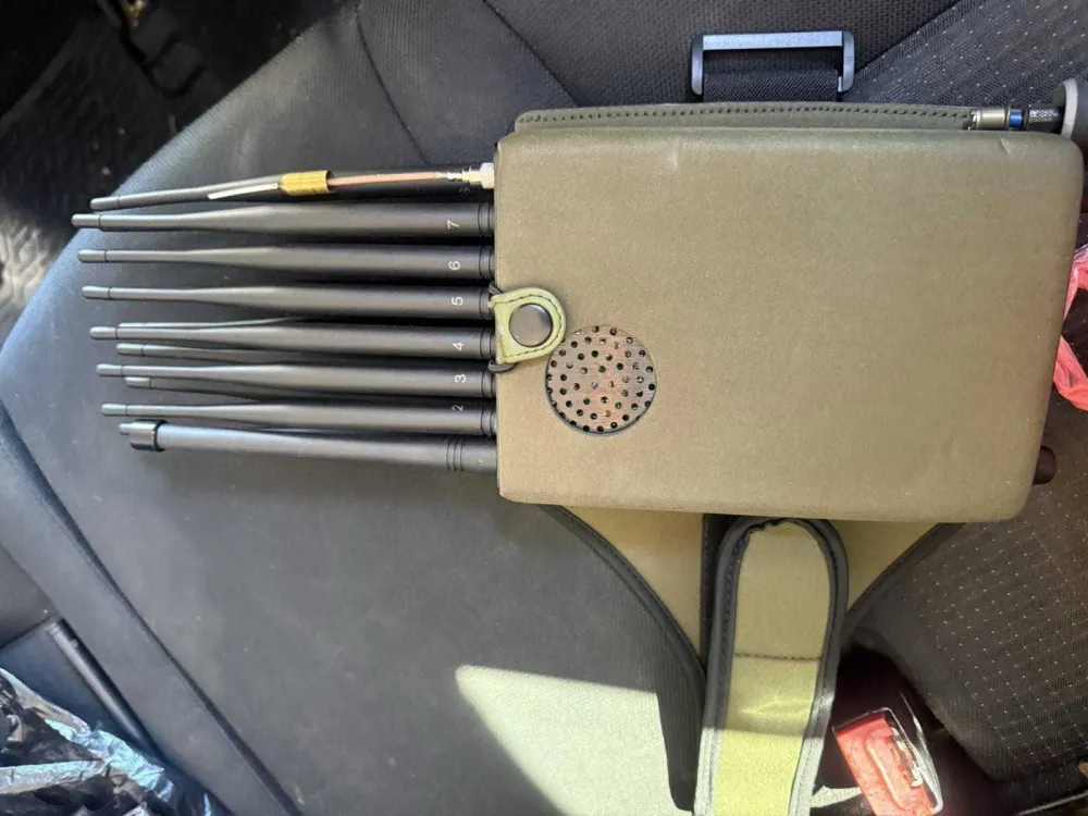 Barska policija uhapsila vozača: Pronađen ometač uređaja