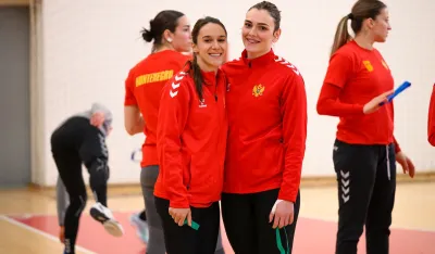 Rukometa&scaron;ice Crne Gore u prvom &scaron;e&scaron;iru