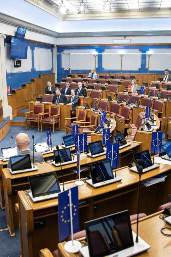 Poslanici protiv povećanja dječijeg dodatka