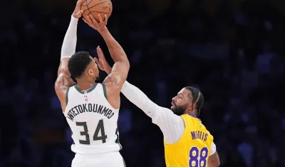 Sa meča L. A. Lejkersi - Milvoki