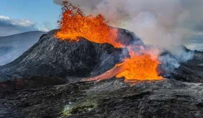 Eruptirao vulkan u Indoneziji, pojedini letovi otkazani zbog vulkanskog dima