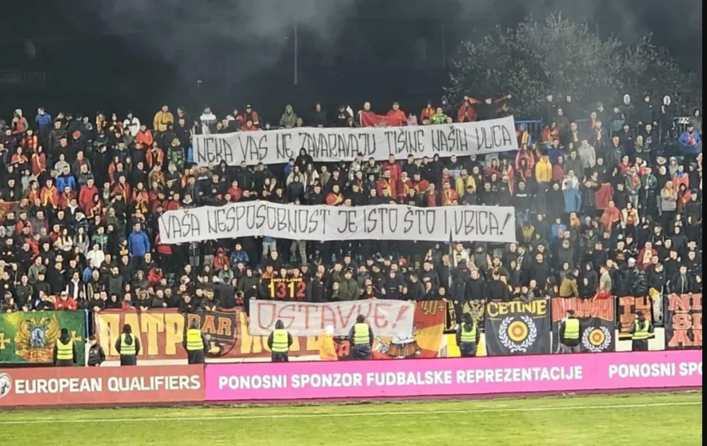 Navijači zatražili ostavke čelnika bezbjednosnog sektora: "Va&scaron;a nesposobnost je isto &scaron;to i ubica"