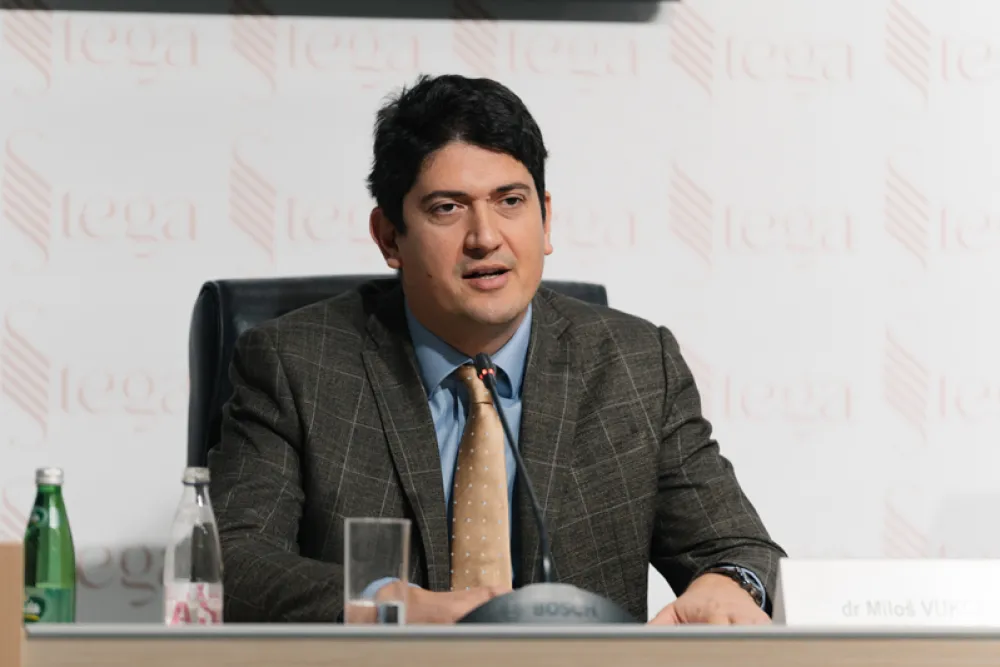 Vukčević: Opozicija pita VK je li penzionisanje Đuranović formalno neustavno