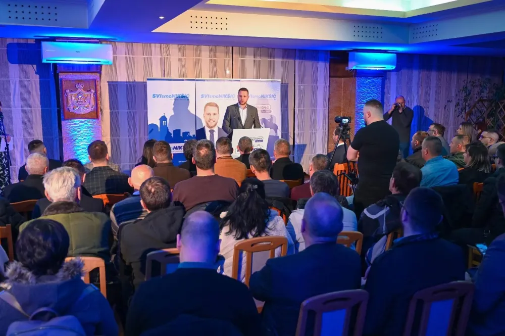 Vuković: Nik&scaron;ić ne smije pasti pod ofanzivom "Skaj partije"