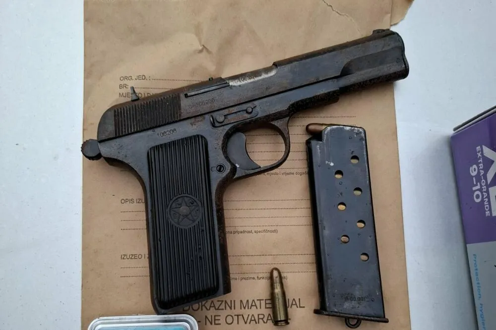 Hap&scaron;enje u Podgorici zbog opasnosti od upotrebe vatrenog oružja