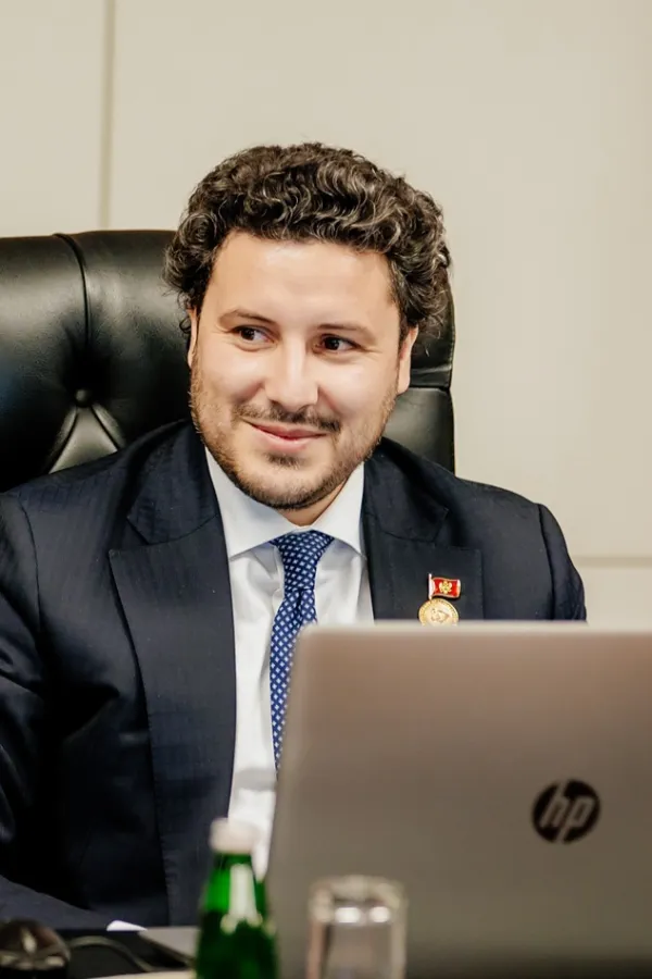 URA: Ban tužio Abazovića