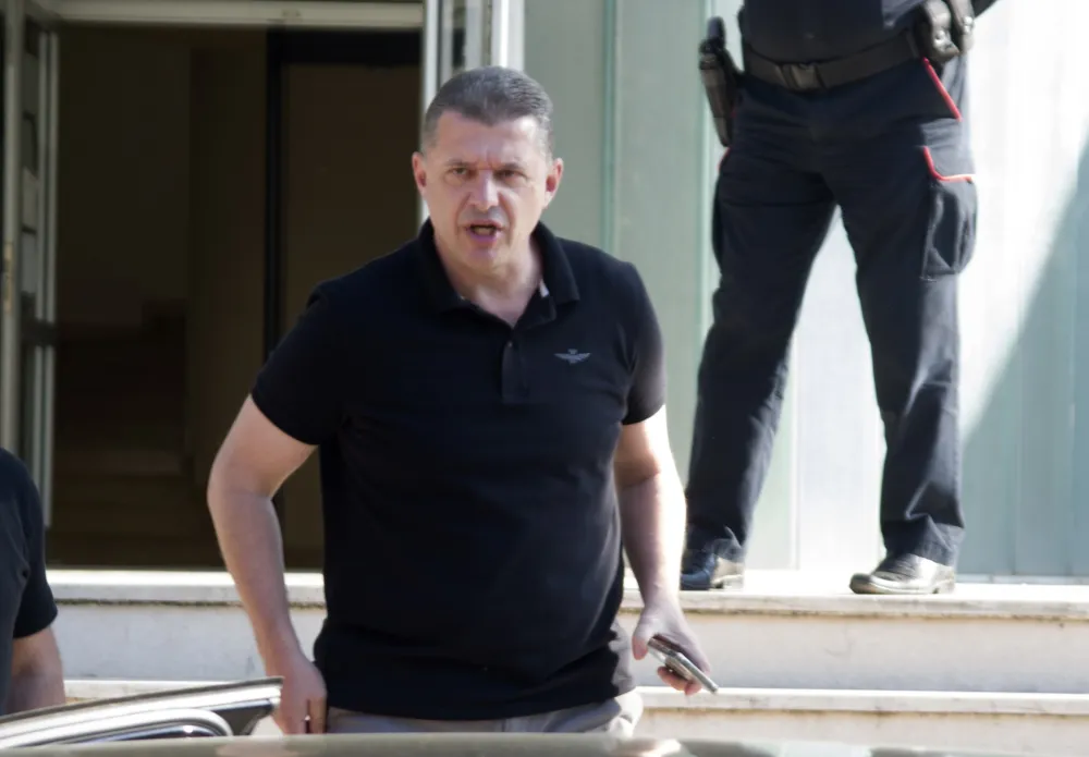 &Scaron;uković ima 98.500 eura i tri pi&scaron;tolja