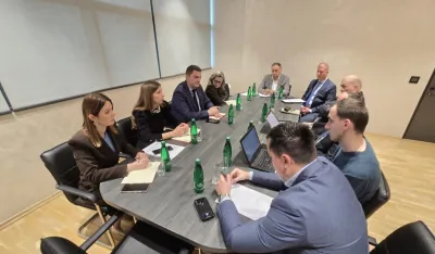 &Scaron;ahmanović sa predstavnicima najvećih uvoznika naftnih derivata: Formiranje obaveznih rezervi od su&scaron;tinskog značaja