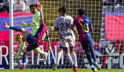 Robert Lebadovski akrobatski zatresao mrežu