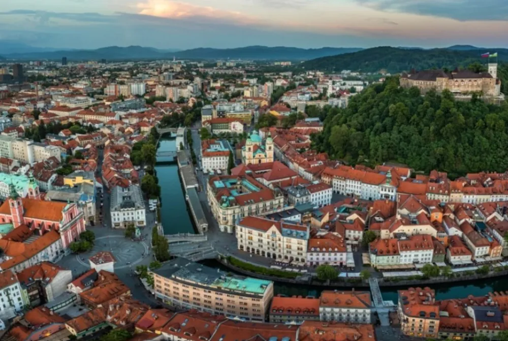 Slovenija će trgovačkim lancima zabraniti bacanje hrane