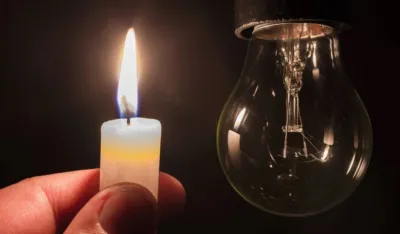 Vi&scaron;e od 300.000 Kanađana ostalo bez električne energije zbog ledene oluje