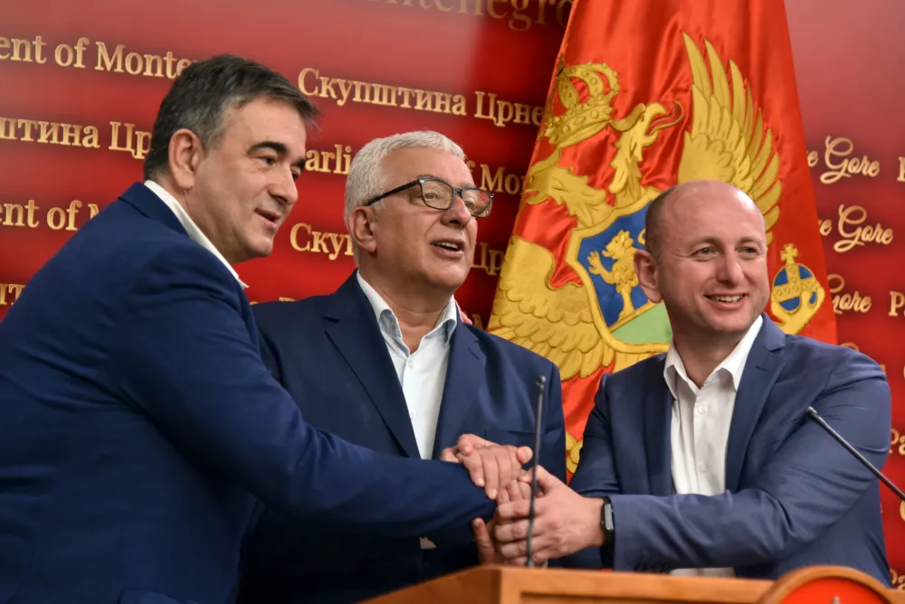 Medojević: PES želi da izbaci ZBCG iz Vlade, na pomolu politički zemljotres