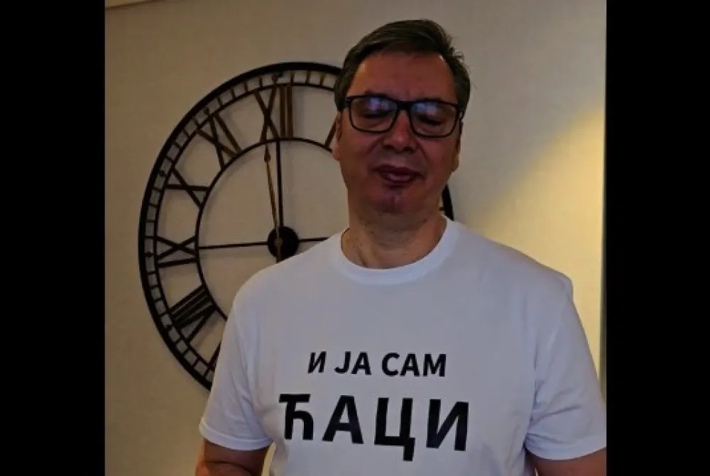 Vučić čestitao Dan studenata u majici "I ja sam ćaci"