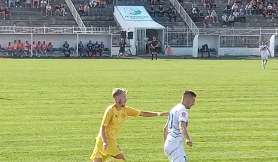 Идризовић у акцији (бијели дрес)