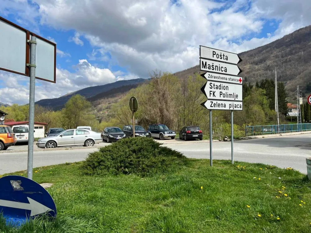 Uprava za saobraćaj: Tražićemo odgovornost za postavljanje table u Murinu