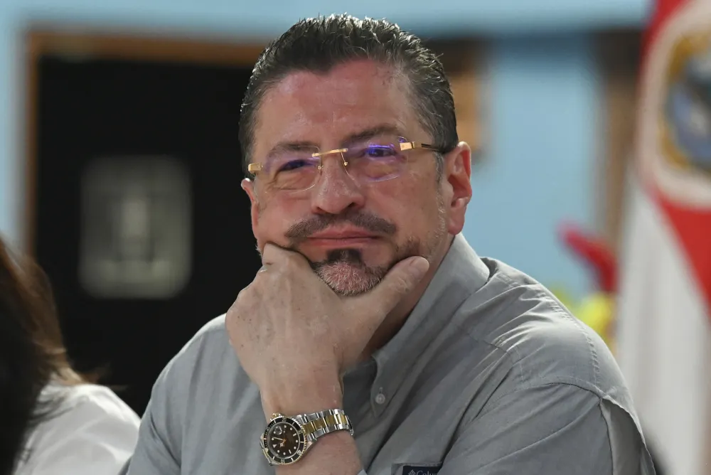 Protiv predsjednika Kostarike podignuta optužnica zbog davanja mita