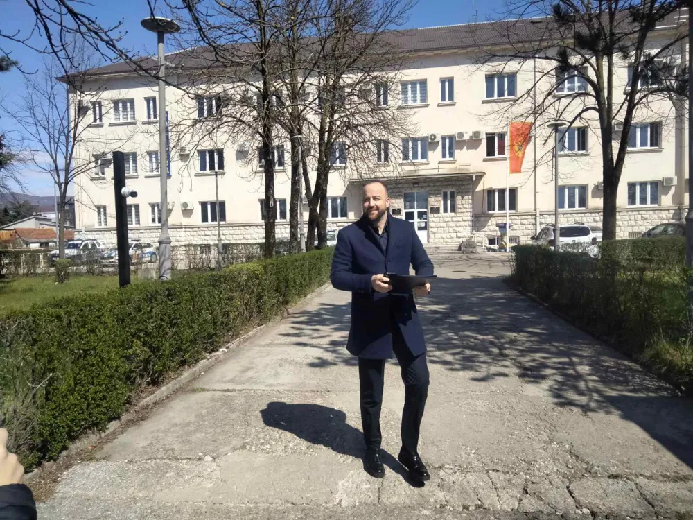 Nikolić: Dao sam izjavu i predao spisak birača za koje sumnjamo da su upisani u birački spisak BiH i Crne Gore