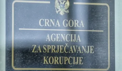 ASK objavila odluke za Žižić, Čakanović i Deretić: Nijesu prijavile dio imovine, novac i akcije