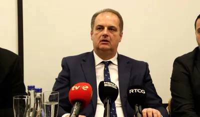 Nimanbegu: Stavovi Spajića kontradiktorni, pona&scaron;enje ne priliči premijeru suverene države