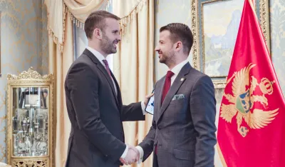 Pukotina kao pustinja razdvaja predsjednika i premijera