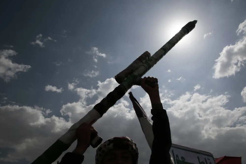 (FOTO/VIDEO) Izrael zasut raketama