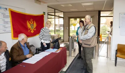 Prvi rezultati izbora&nbsp;u Nik&scaron;iću -&nbsp;Podaci Demokrata na osnovu 16,23 odsto: ZBNK 16, DPS 14, PES pet mandata...