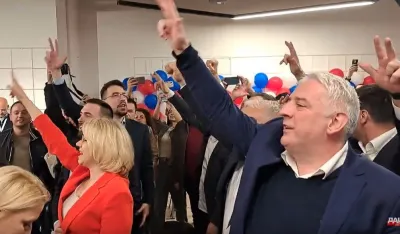 (VIDEO) Pristalice saveza "Za budućnost Nik&scaron;ića" slave pobjedu u &scaron;tabu