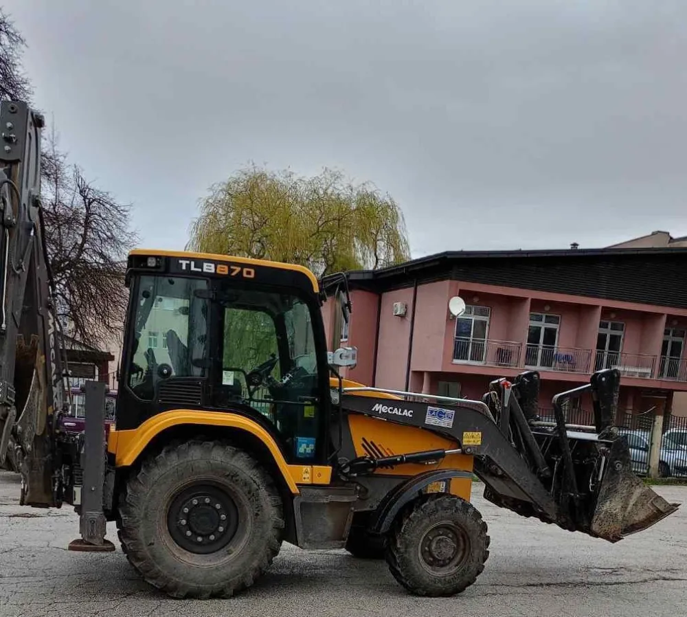 Nova građevinska ma&scaron;ina za upravljanje otpadom u Beranama