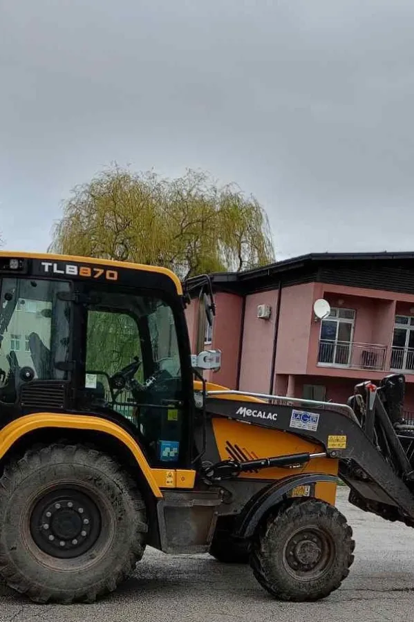 Nova građevinska ma&scaron;ina za upravljanje otpadom u Beranama