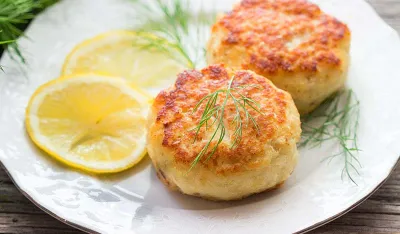 Pripremite jednostavne riblje pljeskavice