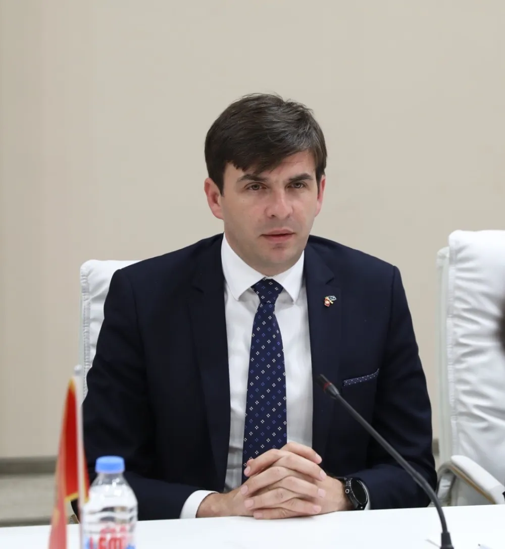 Azemović u posjeti Gruziji:&nbsp;Dijaspora jedan od najvrijednijih segmenata dru&scaron;tva