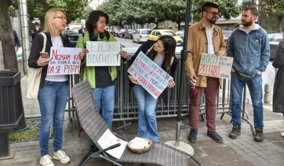 Protest ispred Skup&scaron;tine