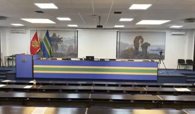 Opozicija se nada izborima, vlast u Baru relaksirana