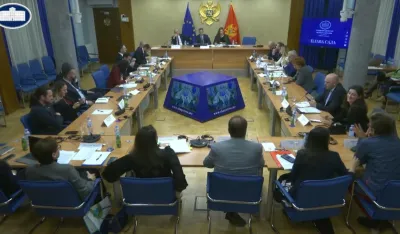 (UŽIVO) Ćalović Marković: Aranžman koji predlaže Spajić smi&scaron;ljen u Beogradu