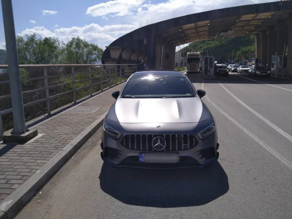 Zaplijenjeni mercedes