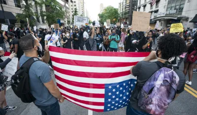 Protesti protiv Trampovih mera i Ilona Maska u 50 američkih država