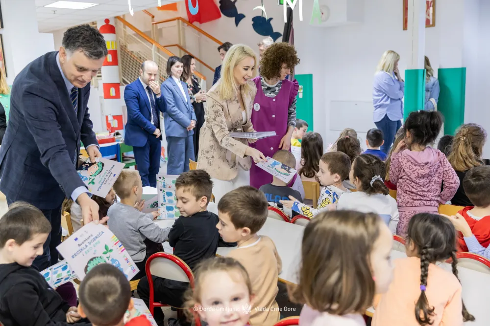 Djeca iz tivatskog vrtića učila o reciklaži kroz igru