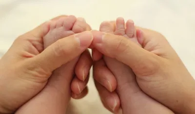 Rođena prva beba začeta uz pomoć vje&scaron;tačke inteligencije (AI)